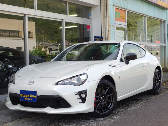 86 2.0 GT リミテッド ブラックパッケージ 純ブレンボ 専用アルミ・エクステリア