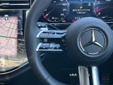 運転中も操作しやすい、ステアリングスイッチ付き!