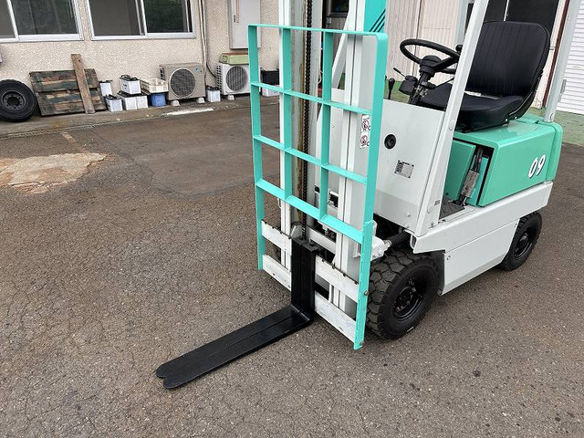 コマツフォークリフト0.9t minion その他 コマツ 電動フォークリフト ミニオン コンパクトな900kg 3m の