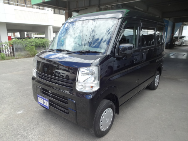 NV100クリッパー GXターボ ハイルーフ 4WD リフトアップ+B/Tナビ+バックカメラ