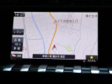 Peugeotミラースクリーン[ナビゲーションシステム/地デジTV/AppleCarPlay&AndroidAuto/AM&FMラジオ/USB&Bluetooth接続対応]装備!!