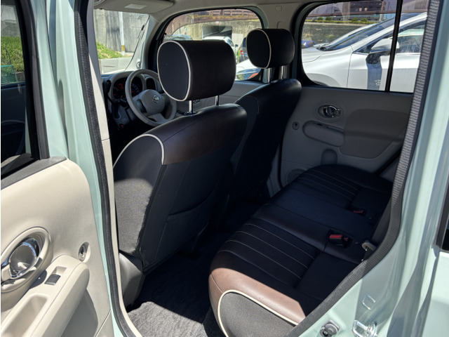 ニュビ Nike スニーカー ホワイト/ネイビー ランニングシューズ 26 美品