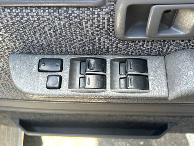 トヨタ ランドクルーザー70 4.2 ZX ディーゼル 4WD 4ナンバー