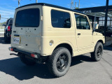 【車内清掃(シートクリーナー)】一脚5,500円(税込)四脚16,500円(税込)※革シート別途相談【車内窓拭き・掃除機】3,300円(税込)【光触媒抗菌】16,500円(税込)