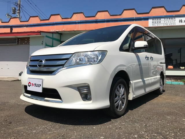 セレナ2.0 ハイウェイスター Vセレクション 4WD