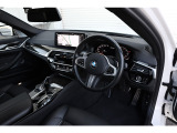 5シリーズセダン M550i xドライブ 4WD Mパフォーマンス/530ps/1オーナー