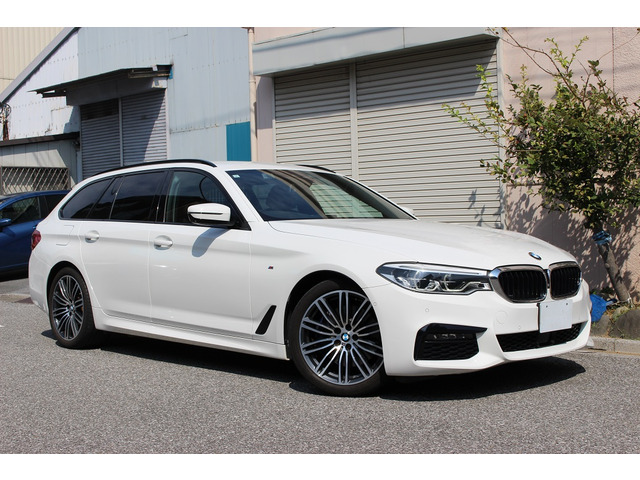 5シリーズツーリング530i Mスポーツ新車価格874万円 上位グレード 禁煙車