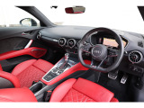 TTSクーペ 2.0 TFSI クワトロ 4WD 後期/Bang&Olufsen