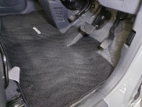 【展示車両について】 低価格を実現するため、微細な傷などは修理せずに展示している場合がございます。できるだけご説明させて頂くようにしておりますが、ご不安な方はスタッフまでお尋ねください。