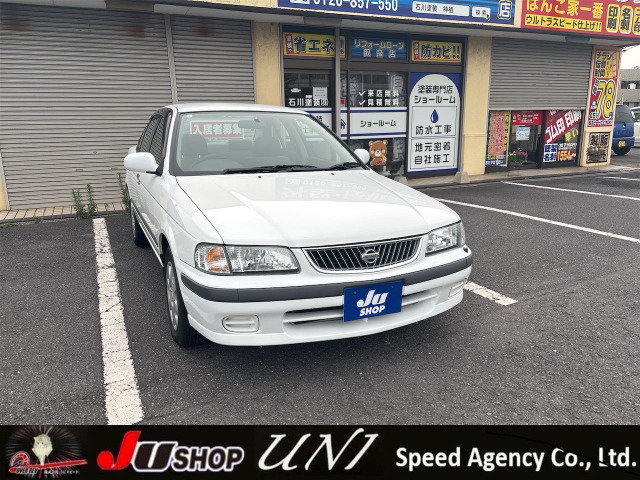 サニー1.5 スーパーサルーン ナビエディションスプレンドではなくナビエディション
