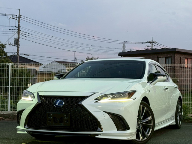 ES 300h Fスポーツ 