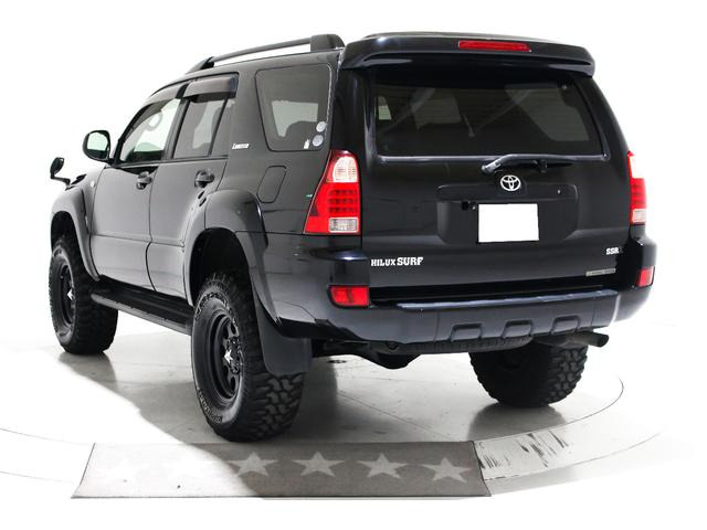 トヨタ ハイラックスサーフ 2.7 SSR-X 4WD リフトアップ APJ製16インチ