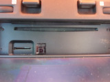 CD,SDカードスロットル。