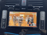 ☆SDナビ地デジTVにBluetooth機能も付いているので携帯と接続できハンズフリーや音楽再生も可能です♪お見逃し無く!!お問い合わせはTEL06-6430-1230 E-mail cars_genesis2