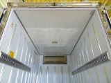 荷台内寸:301×166×176 床ステンレス 左サイドスライドドア(159cm/82cm) ステンレス製ラッシングレール1段(80cm) 水抜き穴前1対 荷室灯1個 ±30度設定 -14度確認