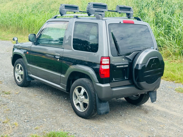 三菱 パジェロミニ XR スペシャルカラー エディション 4WD の中古車