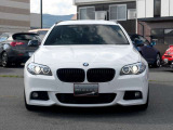 5シリーズツーリング 550i Mスポーツ パッケージ V8ツインターボ(稀少) 本革 ナビ