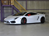 【中古車情報】ランボルギーニ ガヤルド LP560-4 ビアンコ ロッソ eギア 4WD 日本限定10台・シリアル01 の中古車詳細（走行距離：4.1万km、カラー：ホワイト、販売地域：福岡県福岡市博多区東比恵）