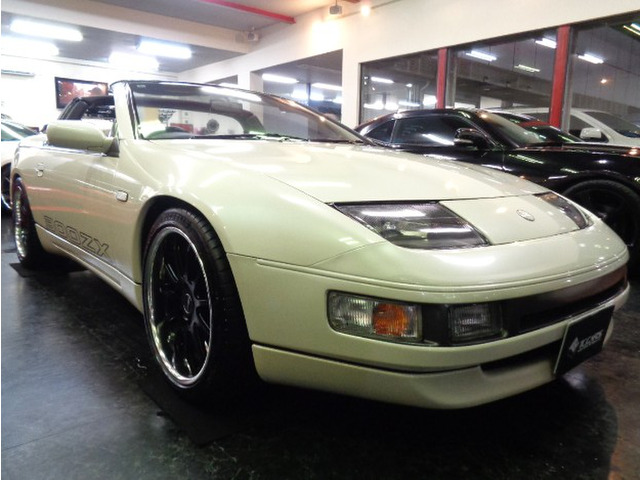 日産 フェアレディZコンバーチブル 3.0 300ZX ホワイトパールカラー