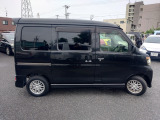 自動車保険もご相談ください。当店は三井住友海上、あいおいニッセイ同和損保の代理店です。保険担当が万一の際は連携を取って迅速にご対応致します。代車・レンタカーもご用意できますのでご安心ください。