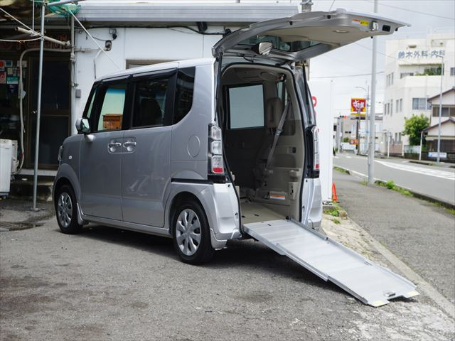 N-BOX+ G 車いす仕様車 福祉車両スロープ禁煙車ナビバックカメラ