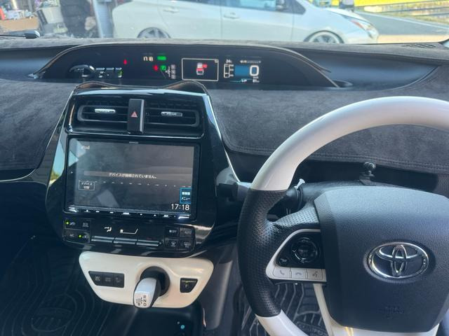 トヨタ プリウス 1.8 S エアサス オーバーフェンダー 社外アルミ の