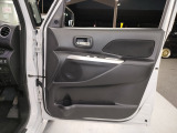 【展示車両について】 低価格を実現するため、微細な傷などは修理せずに展示している場合がございます。できるだけご説明させて頂くようにしておりますが、ご不安な方はスタッフまでお尋ねください。