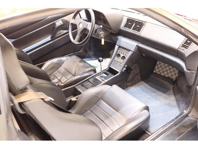 フェラーリ 348 tb ディーラー車 左ハンドル 5速マニュアル の中古車