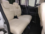 【全国納車OK】 現車をご覧になれないお客様でも、安心してお車をご購入いただける環境を整えております。 色々な角度から撮影したたくさんの画像など豊富な資料送りいたしております。