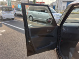 程度が悪い車が安いのは当たり前です。当店はコストを安く!薄利多売価格設定でお客様が良質安価な車両に出会える事にこだわっております。少し年式が古くても程度の良い車両は沢山あります!