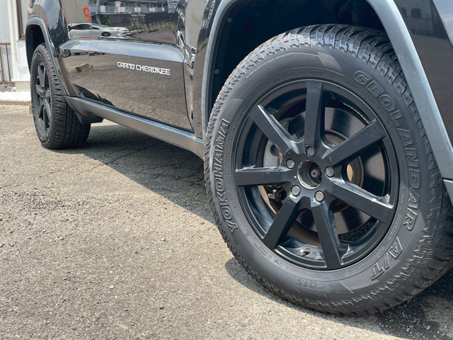 WK36 グランドチェロキー スタッドレスjeep純正ホイール付 グランド