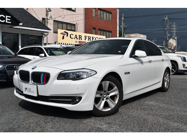 5シリーズセダン 528i プッシュスタート ステアリングスイッチ