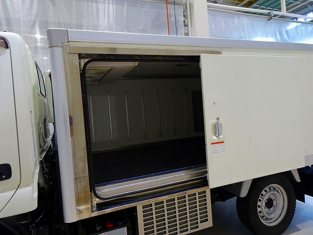 トヨタ トヨエース 冷凍車 1.35t 4WD Sタイヤ 4No. の中古車詳細 