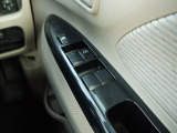電話でのお問い合わせは046-884-9736になります。