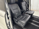 【全国納車OK】 現車をご覧になれないお客様でも、安心してお車をご購入いただける環境を整えております。 色々な角度から撮影したたくさんの画像など豊富な資料送りいたしております。