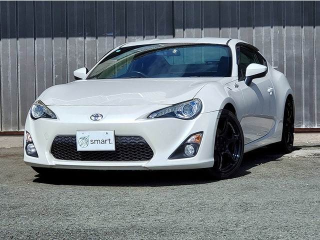 86 2.0 GT リミテッド ADVAN18AW/CUSCODampers