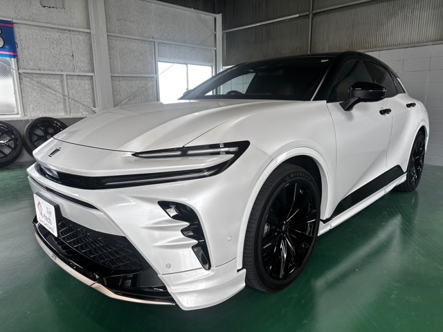 クラウンスポーツ  Z E-Four 4WD