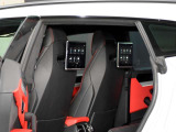 ウルス 4.0 4WD 正規D車/4シート/ナイトビジョン