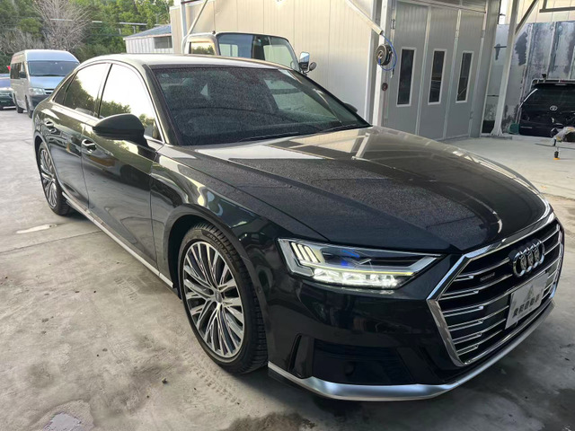 A855 TFSI クワトロ 4WD