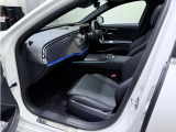 運転席・助手席にはマルチコントロールシートバックPKGやシートヒータープラス/ベンチレーター、エナジャイジングPKGプラス、ラグジュアリーヘッドレストなど快適な座り心地をご堪能いただけます。