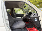 買ったばかりの愛車、ずっときれいにしていたいですよね!ご購入いただいたお車を綺麗な状態に保てるよう、コーティングなどのオプションもご用意しております。詳しくは店舗までお問い合わせください♪
