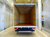 荷台内寸:450×208×211 トランテックス/V039J35-04 R観音扉 左サイドスライドドア(195cm/123cm) ラッシングレール2段(60cm/120cm)/ベルト2個 荷室LED灯2個
