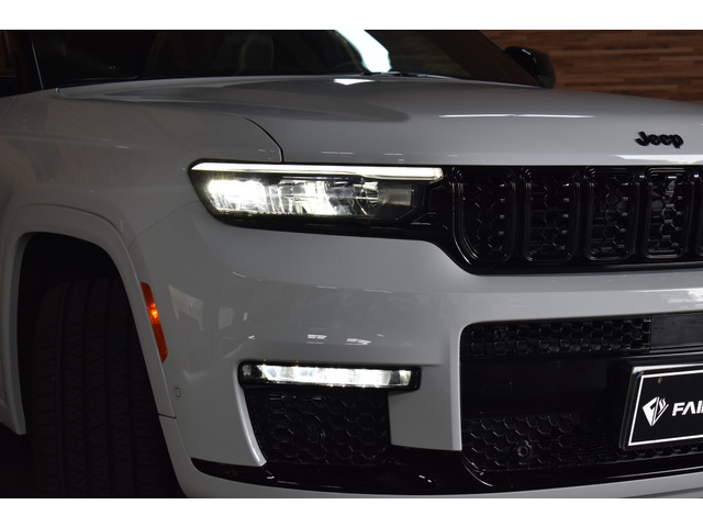 クライスラージープ グランドチェロキーL サミット リザーブ 4WD 左H