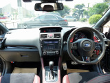 内装は上質な状態になります。前オーナー様の取り扱いもよい車両の様に見受けられます。ぜひご検討ください