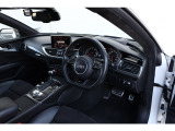 RS7スポーツバッグ 4.0 パフォーマンス 4WD 605ps/専用21AW