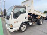 展示車両のエンジンの調子など外観、内装綺麗な状態ですが中古車ですので多少の傷、軽い凹みなどあると思いますが、判断には個人差がありますので気になる方は是非一度現車確認をお願い致します。