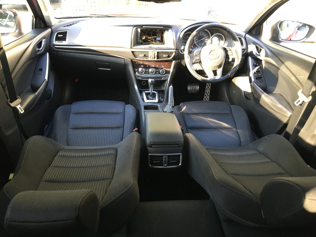 マツダ アテンザワゴン 2.2 XD 左電格不良、プッシュスタート の