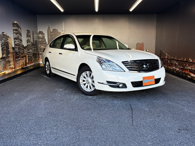 ティアナ2.5 250XL禁煙車 後期型 純正ナビ バックカメラ