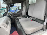車内3人乗り仕様!