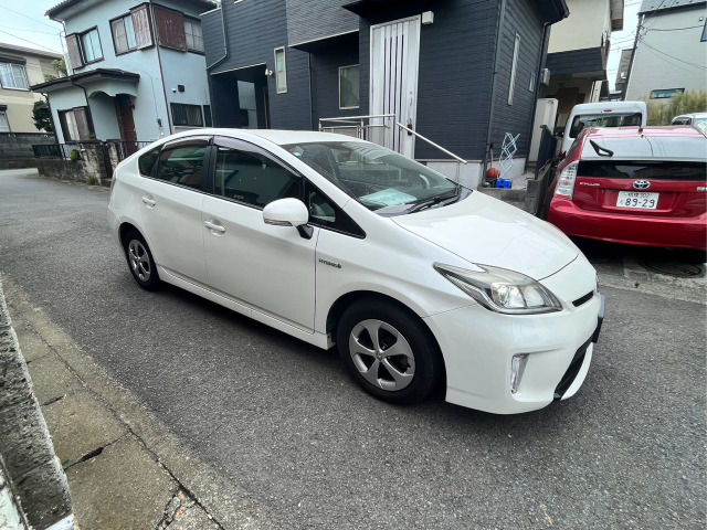 プリウス 1.8 S ナビ/テレビ/スマートキー